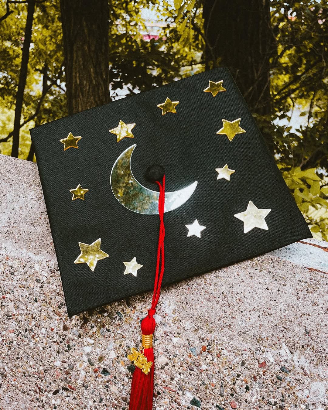 photo of amara's grad cap